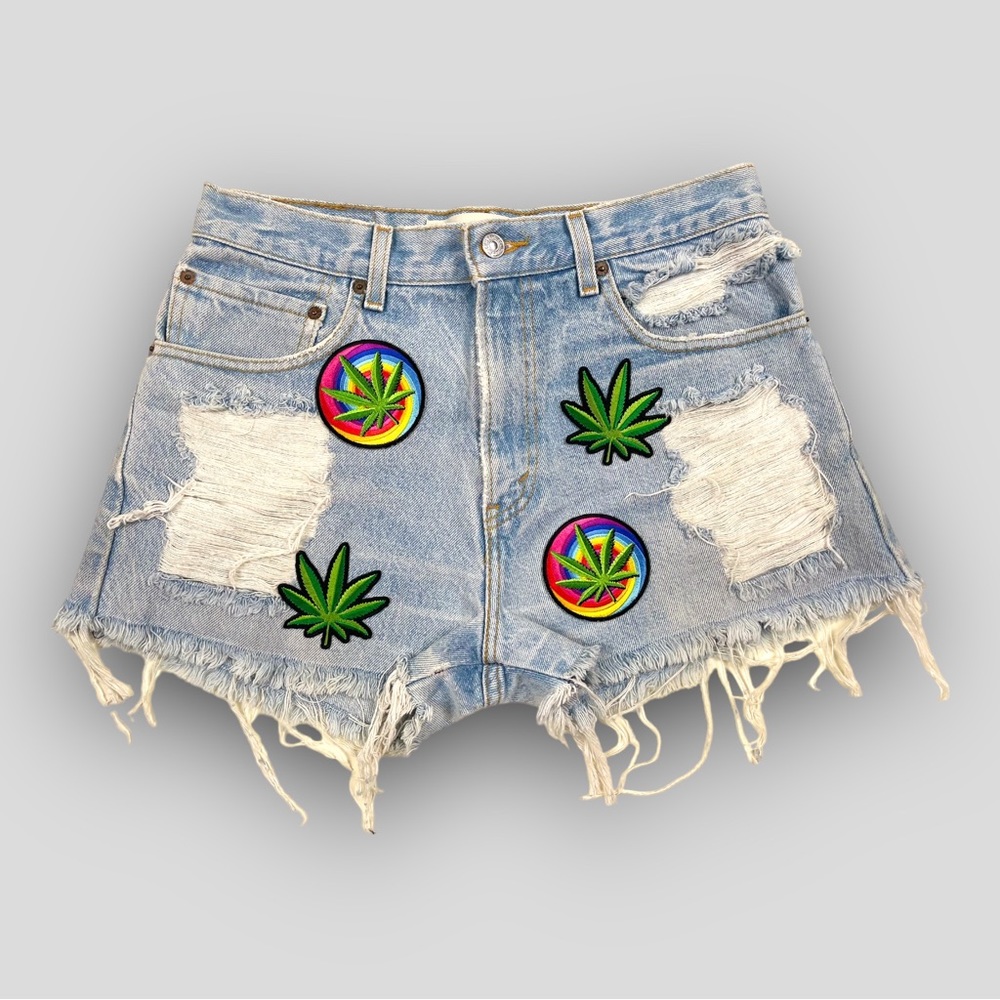 Levis 517 Cut-Off Jean Shorts with Patches Y2K Distressed Blank Red Tab